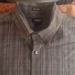 nwot Van Heusen mens short sleeve button down shirt